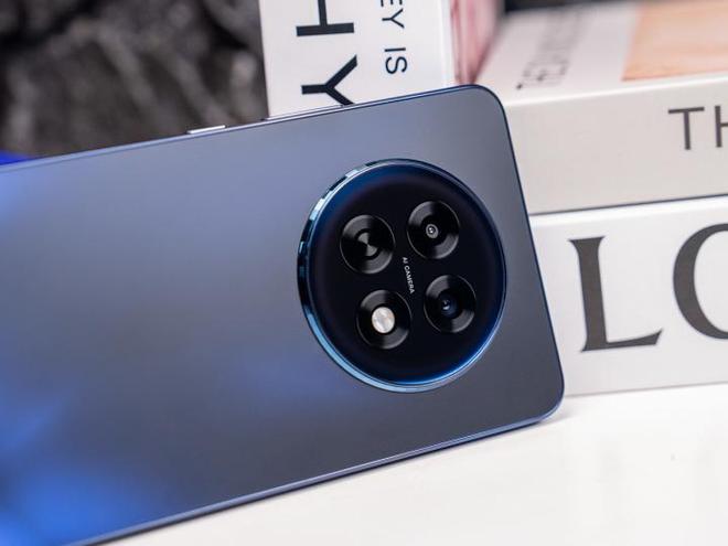 六年耐看不過時 OPPO K13s耐用還是影像神器