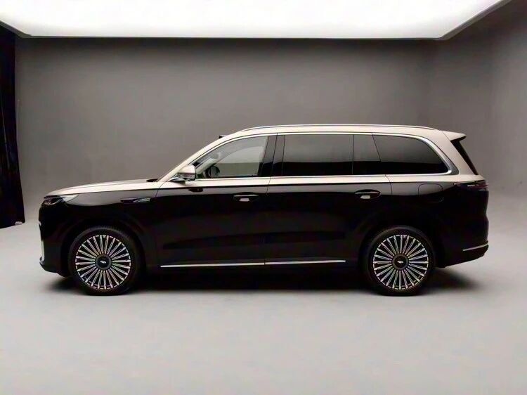 剛港股上市的它,造了一臺最大號SUV! 圖片