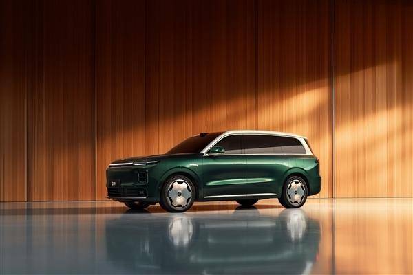 增程比純電車?yán)m(xù)航還高!零跑汽車旗艦D平臺(tái)六大技術(shù)一圖看懂