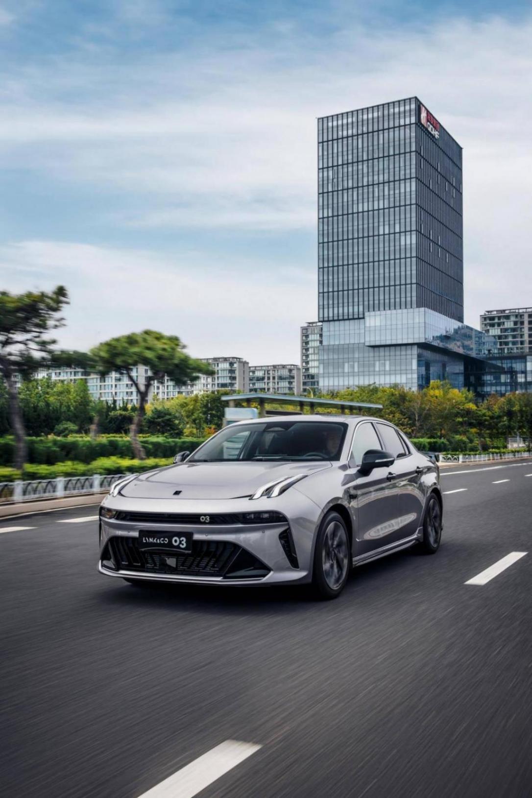 年輕人買車看這!第三代領(lǐng)克03限時10.38萬起,性能感拉滿