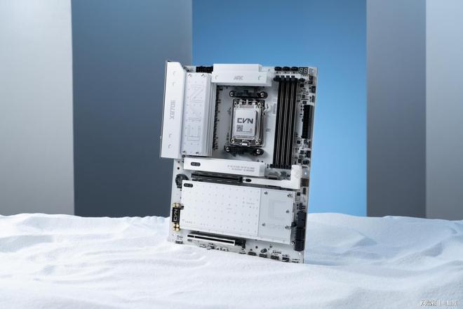 滿血純白戰(zhàn)艦,七彩虹CVN X870E ARK FROZEN V14方舟主板測評